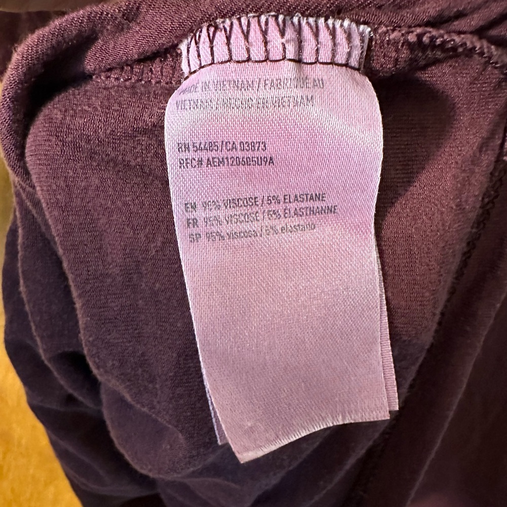 American Eagle Soft & Sexy tee size large - Picture 3 of 4
